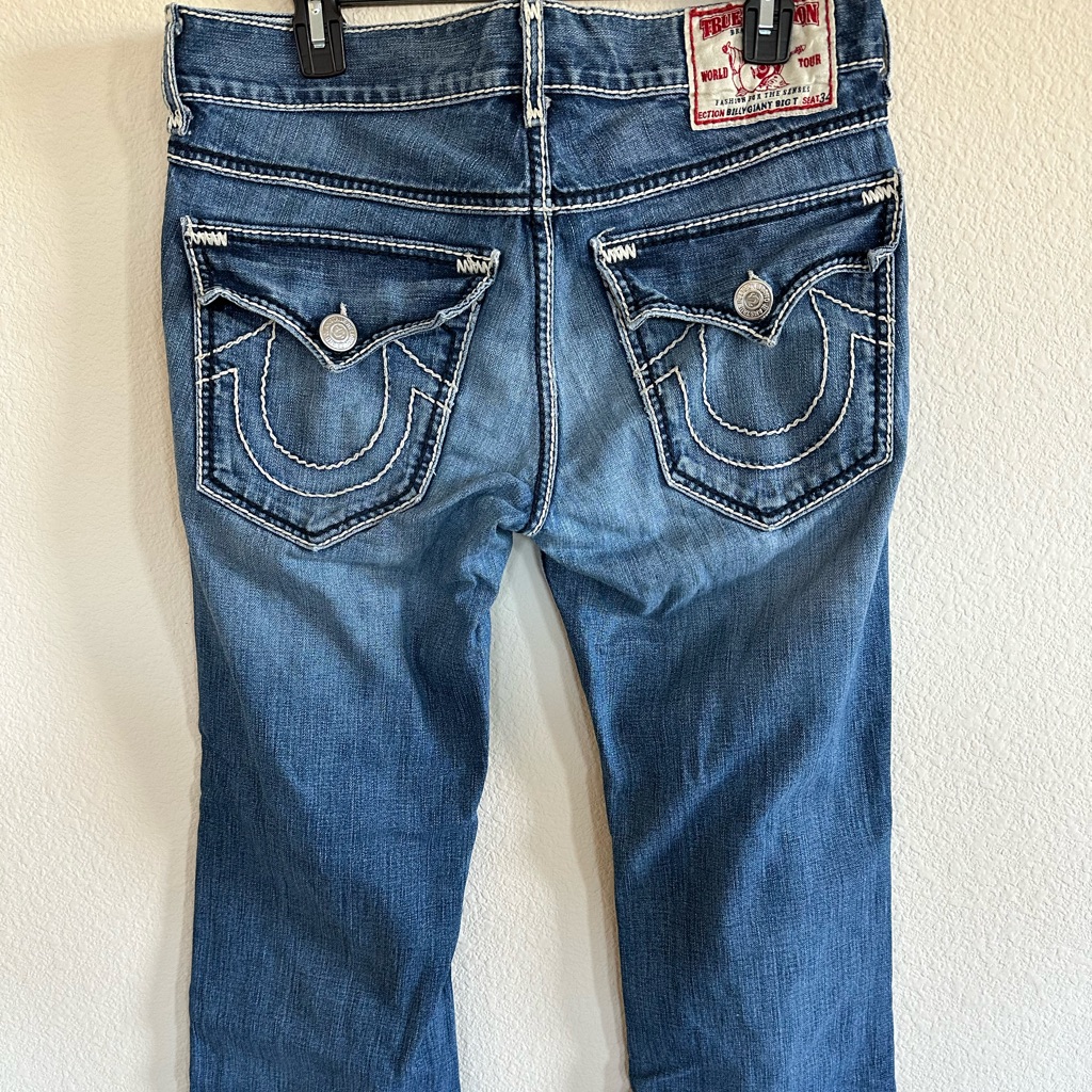 True Religion Billy Giant Big T For Men Size 32.